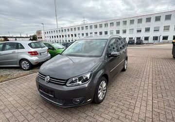 VW Touran 84.000 km 6.250 &euro; Berlin 10551