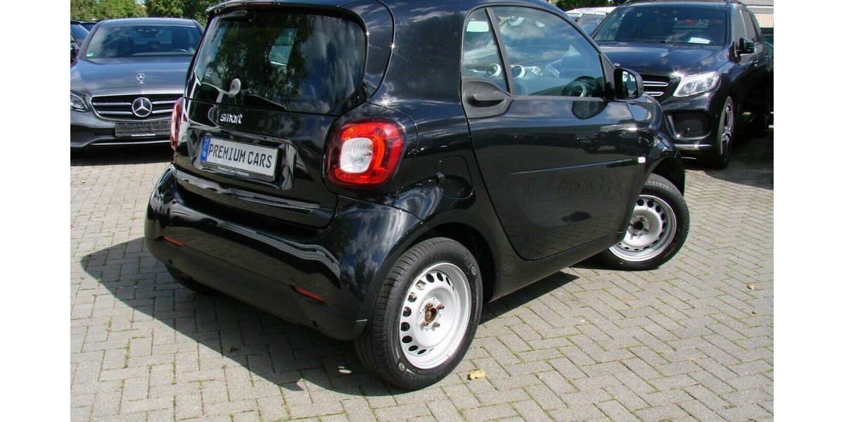 Smart ForTwo Coupé Pure Cool & Audio Tempomat 122.519 km 8.980 &euro; Falkensee 14612