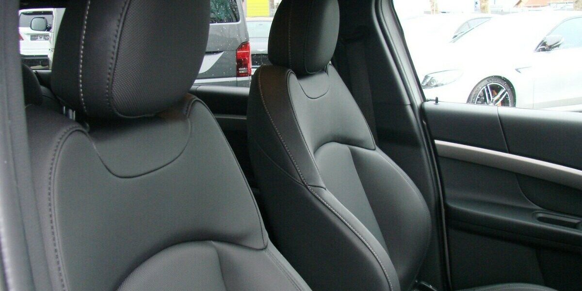 Mini Cooper S Countryman JCW Trim Leder Navi LED AHK 18.431 km 33.980 &euro; Falkensee 14612