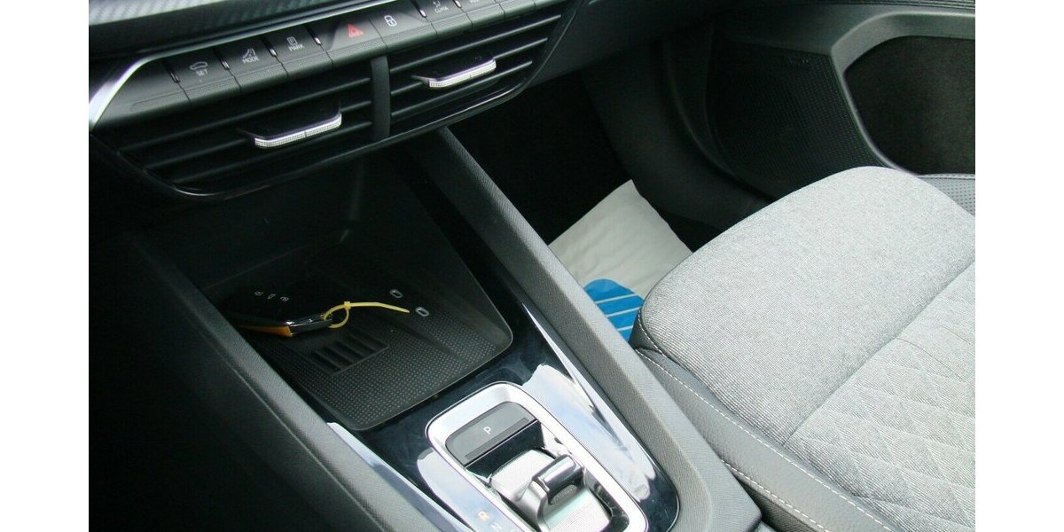 Skoda Octavia 2.0TDi Sportline LED 360º Canton HUD 39.383 km 29.480 &euro; Falkensee 14612