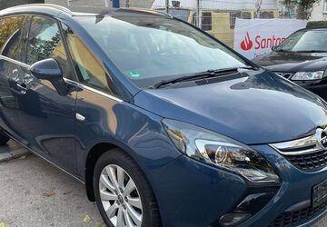 Opel Zafira 98.000 km 8.990 &euro; Berlin 12359