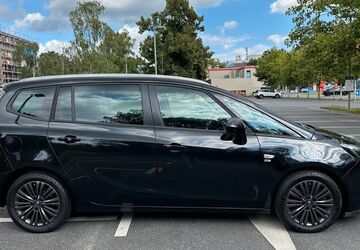Opel Zafira Tourer 162.000 km 12.495 &euro; Berlin 13597