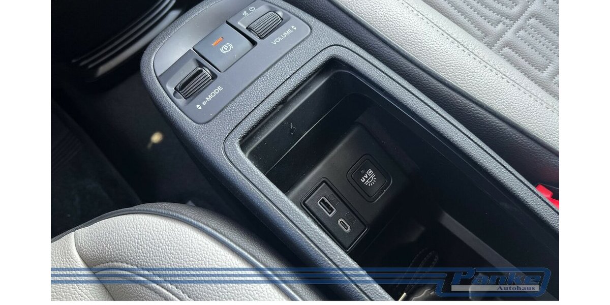 Fiat 500e La Prima By Bocelli 42kWh*Pano*ACC*LED*SHZ 13.910 km 18.990 &euro; Berlin 13187