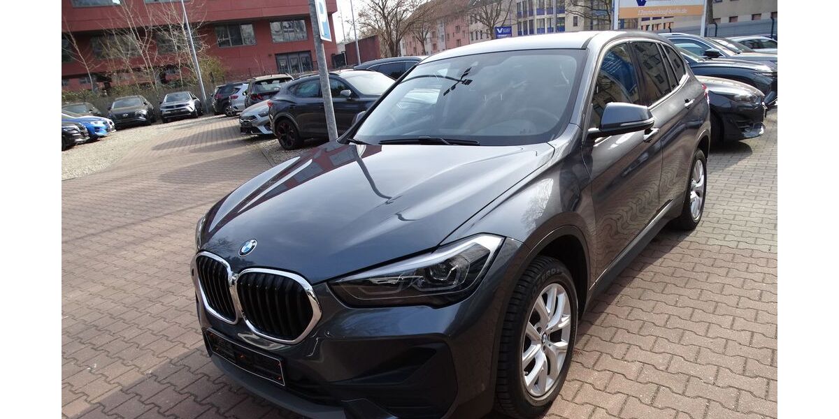 BMW X1 51.275 km 23.500 &euro; Berlin 12359