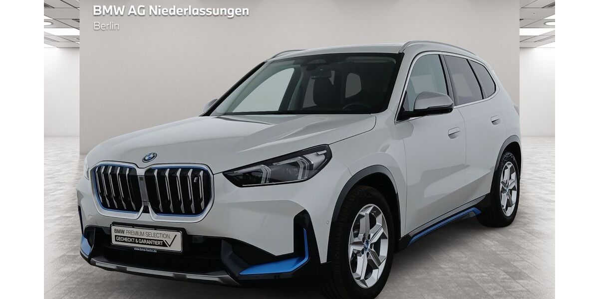 BMW iX1 43.645 km 40.900 &euro; Berlin 14057