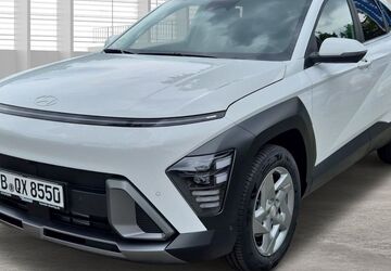 Hyundai KONA 3.345 km 27.480 &euro; Berlin 12351
