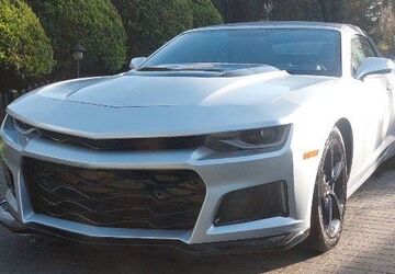 Chevrolet Camaro 69.000 km 25.500 &euro; Petershagen 15370