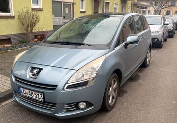 Peugeot 5008 176.000 km 2.850 &euro; Berlin 10245