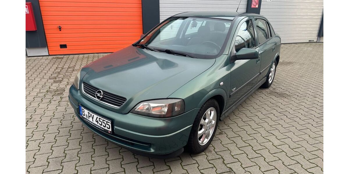 Opel Astra 39.800 km 4.500 &euro; Berlin 13055