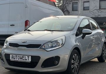 Kia Rio 98.700 km 5.490 &euro; Berlin 12623