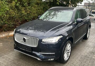 Volvo XC90 196.000 km 17.499 &euro; Berlin 13581