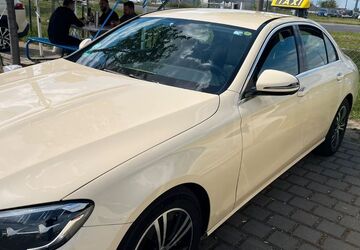 Mercedes-Benz 200 320.000 km 17.950 &euro; Berlin 10829