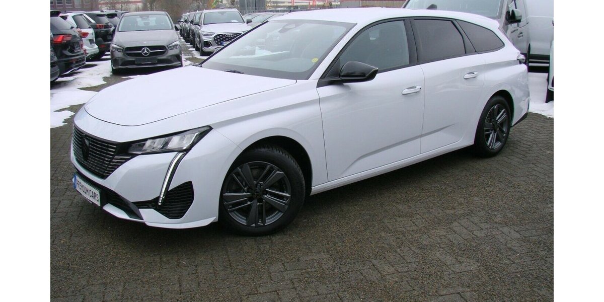 Peugeot 308 1.5L Allure ACC AHK LED Navi Kamera 34.524 km 24.980 &euro; Falkensee 14612