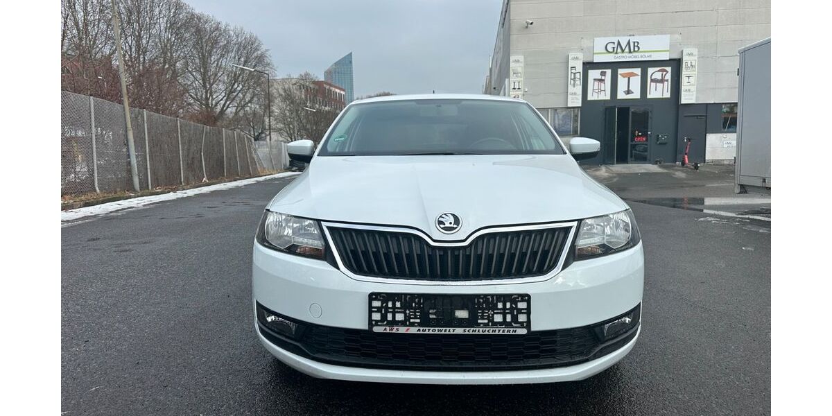 Skoda Rapid 59.500 km 8.990 &euro; Berlin 12055