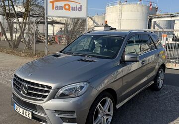 Mercedes-Benz ML 250 228.152 km 13.990 &euro; Berlin 13597