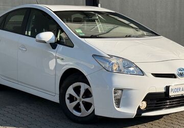 Toyota Prius 146.000 km 10.490 &euro; Berlin 12435