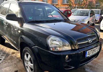 Hyundai TUCSON 124.024 km 4.390 &euro; Berlin 13403