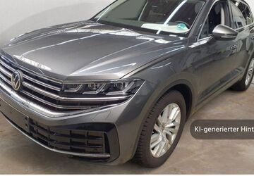 VW Touareg 17.151 km 56.998 &euro; Potsdam 14482