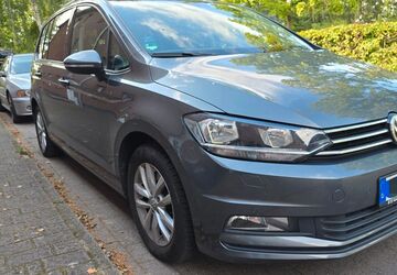 VW Touran 131.634 km 16.599 &euro; Oberkrämer 16727