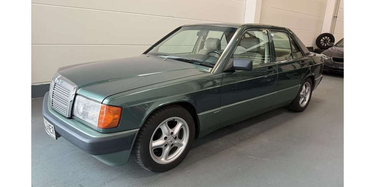 Mercedes-Benz 190 233.188 km 9.950 &euro; Berlin 12277