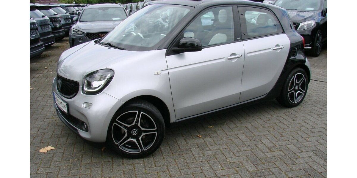 Smart ForFour Passion Faltdach Kamera JBL PDC 51.172 km 11.980 &euro; Falkensee 14612