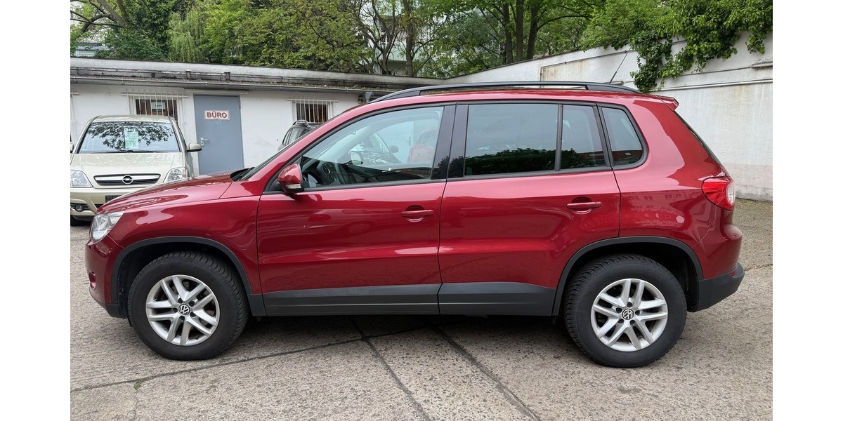 VW Tiguan Trend & Fun BlueM. 1.Hand Navi Scheckheft 97.567 km 7.800 &euro; Berlin 10247