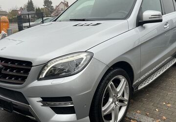 Mercedes-Benz ML 350 145.800 km 26.900 &euro; Berlin 12353