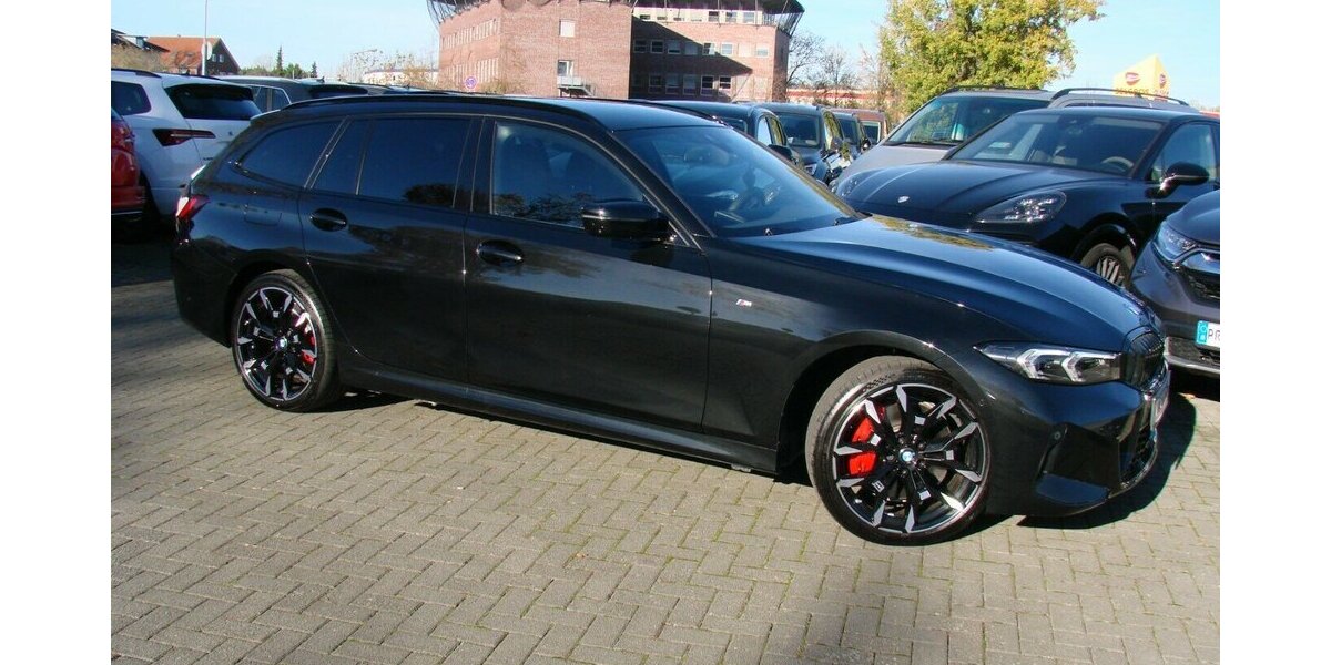 BMW 330e Touring LCI M SportPro HUD HiFi AHK 360º 15.130 km 42.980 &euro; Falkensee 14612
