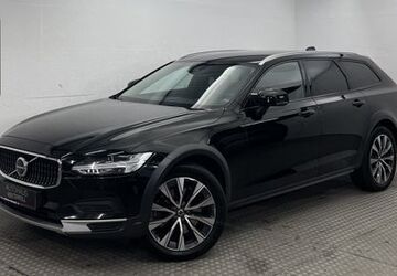 Volvo V90 Cross Country 114.764 km 33.800 &euro; Berlin 12351