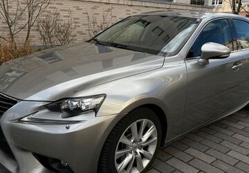 Lexus IS 300 136.002 km 18.999 &euro; Berlin 12247
