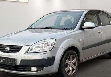 Kia Rio 93.331 km 1.999 &euro; Berlin 12681