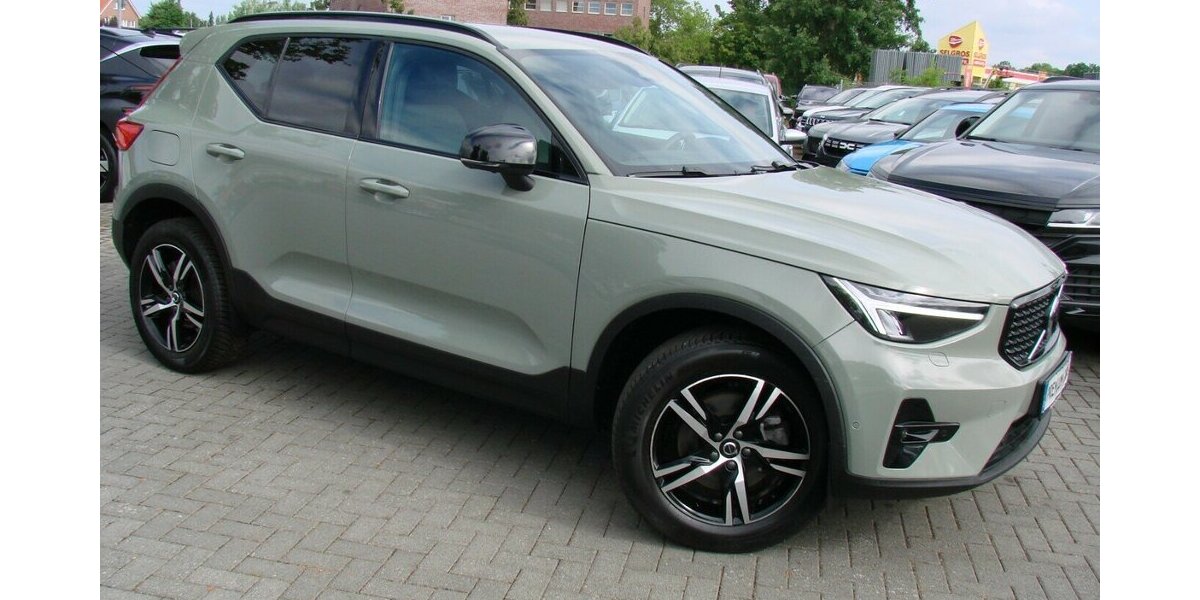 Volvo XC40 NOVC-HEV Plus Dark LED ACC H&K 360º 33.426 km 29.980 &euro; Falkensee 14612