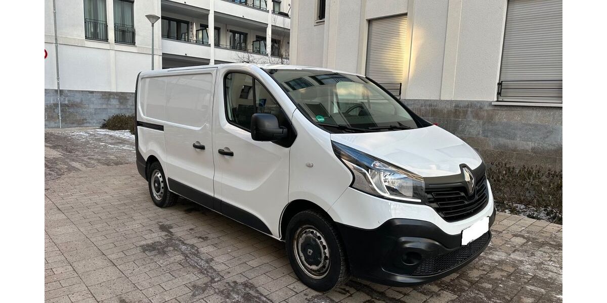 Renault Trafic 134.600 km 7.900 &euro; Berlin 13088