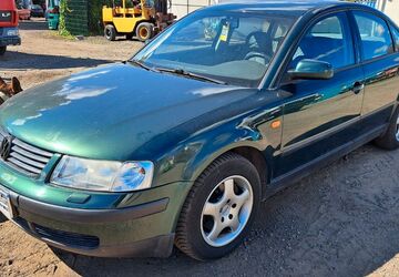 VW Passat 146.000 km 1.890 &euro; Berlin 13585