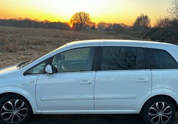 Opel Zafira 300.800 km 2.400 &euro; Zeuthen 15738