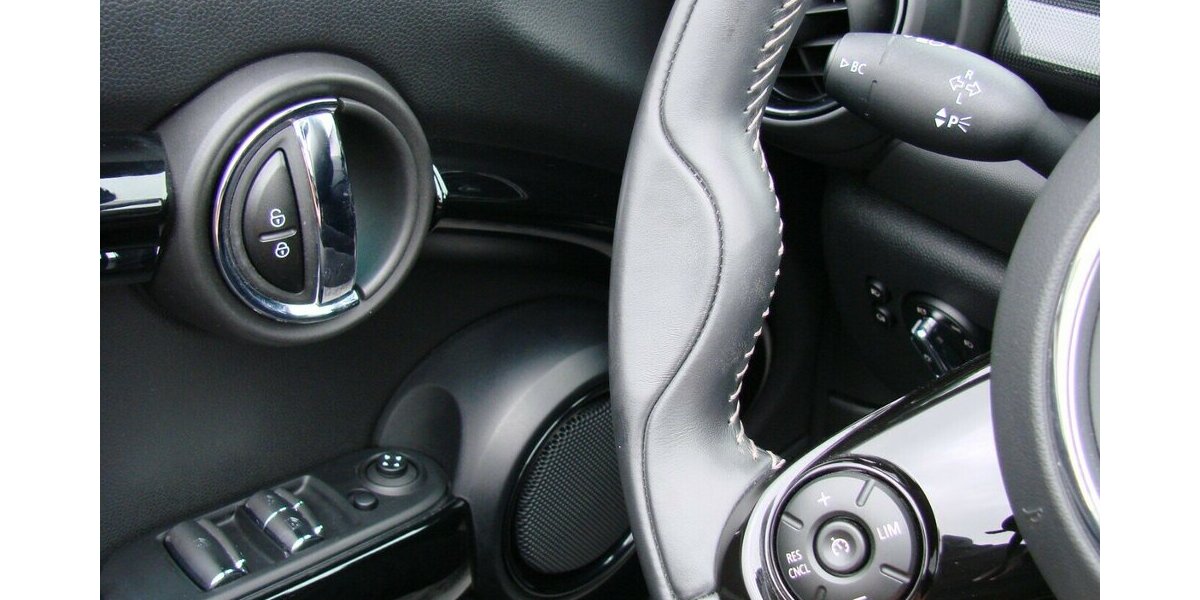 Mini Cooper Cabrio 1.5 Chili II LED Tempomat Navi Leder 33.215 km 23.980 &euro; Falkensee 14612