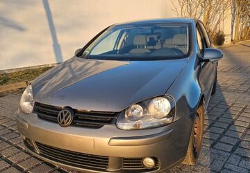 VW Golf 215.000 km 2.900 &euro; Berlin 12557