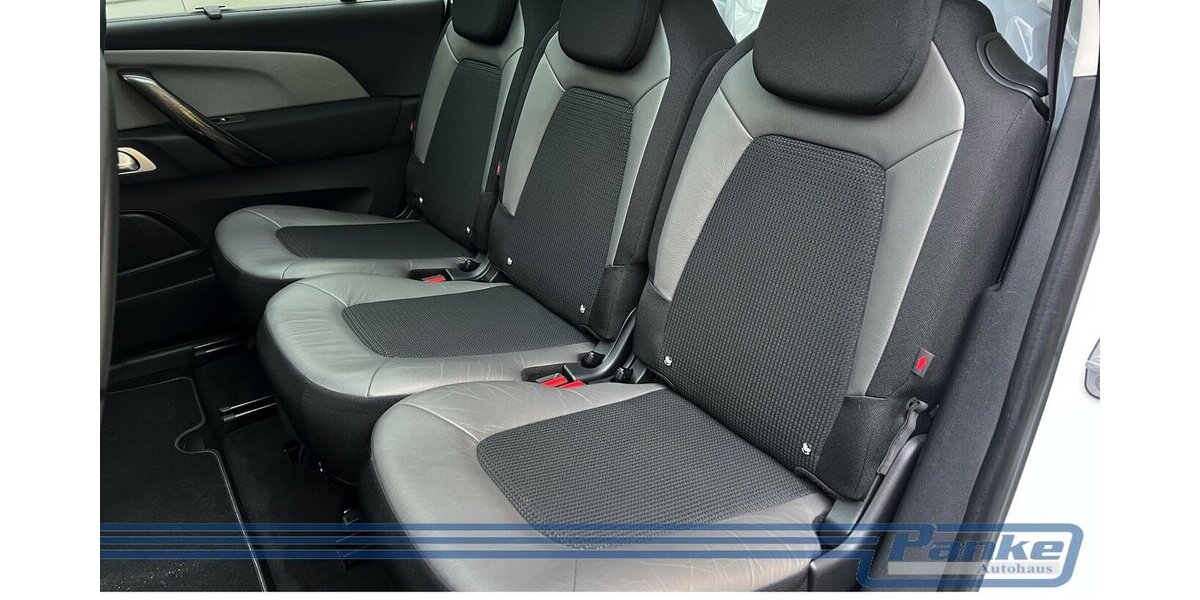 Citroen Grand C4 Space Tourer Shin*F+R-Cam*Car-P*Massage 124.980 km 8.990 &euro; Berlin 13187