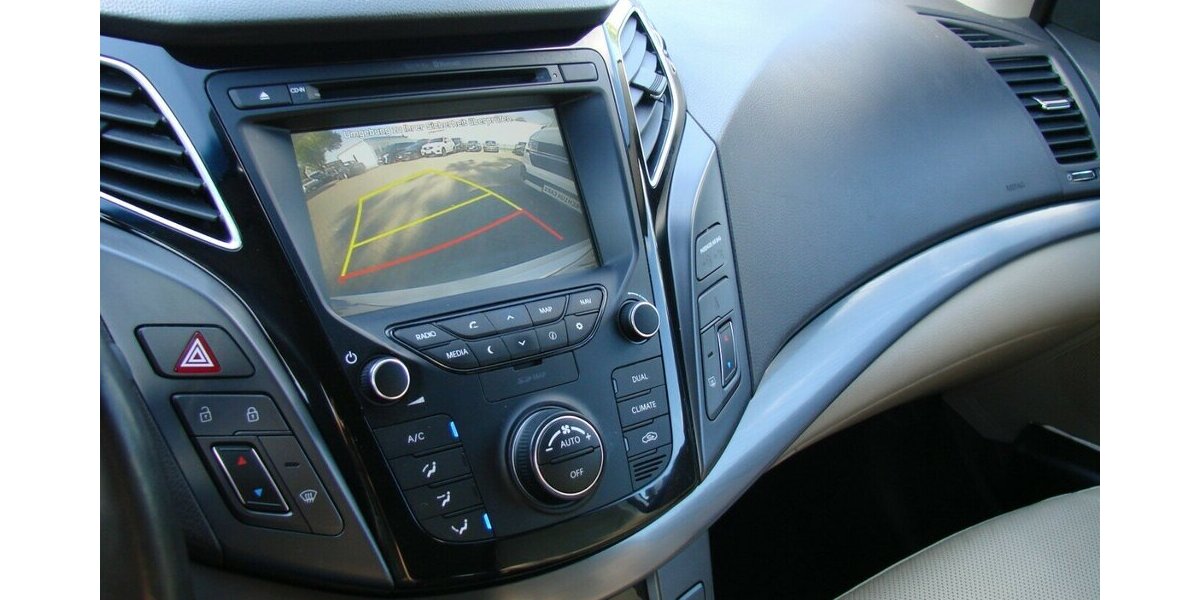 Hyundai i40 cw 1.7 CRDi Blue Premium DCT Infinity Leder 101.563 km 12.480 &euro; Falkensee 14612