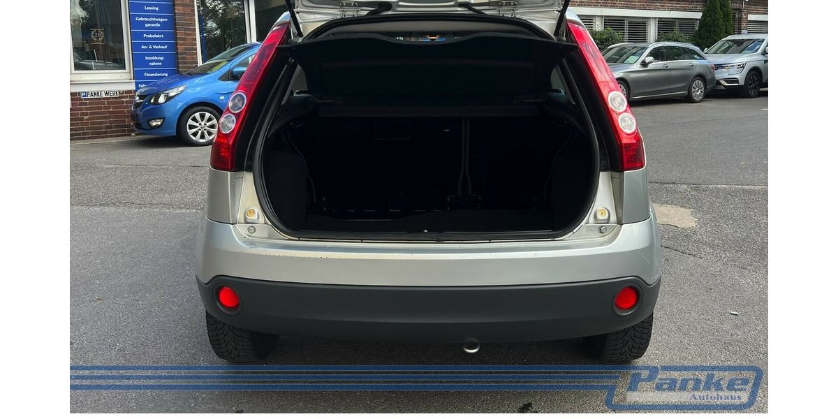 Ford Fiesta Ambiente 1.3*Radio/CD*AUX*Klima* 245.511 km 1.390 &euro; Berlin 13187