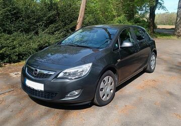 Opel Astra 220.000 km 3.990 &euro; Berlin 10119