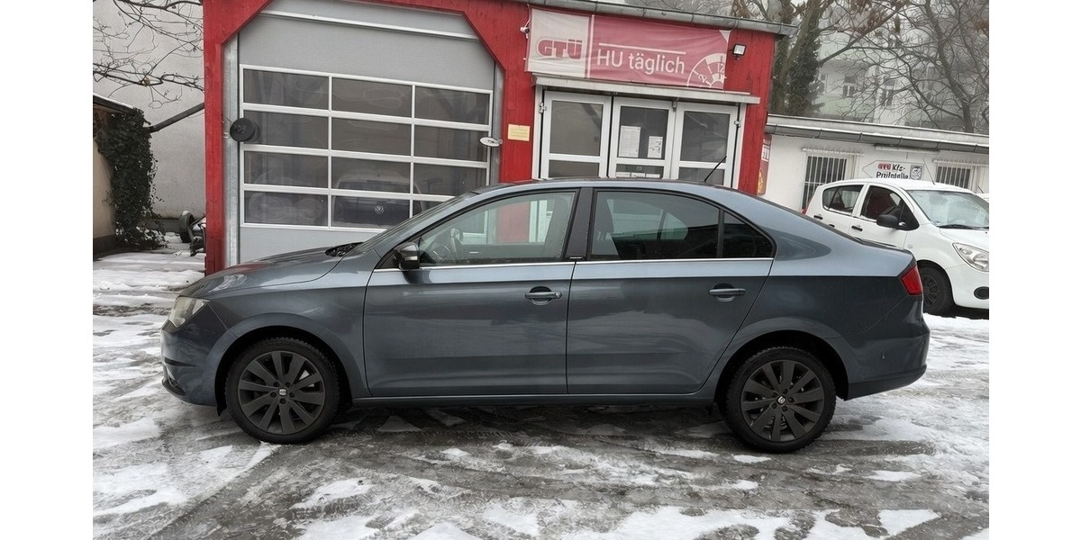 Seat Toledo Style 1,2 Connect Tempom. PDC Sitzheizung 107.100 km 7.900 &euro; Berlin 10247