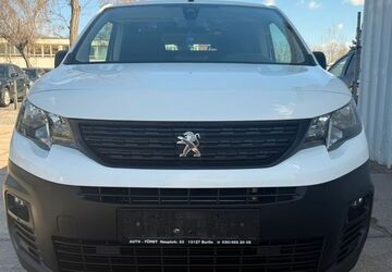 Peugeot Partner 118.000 km 8.900 &euro; Berlin 12277