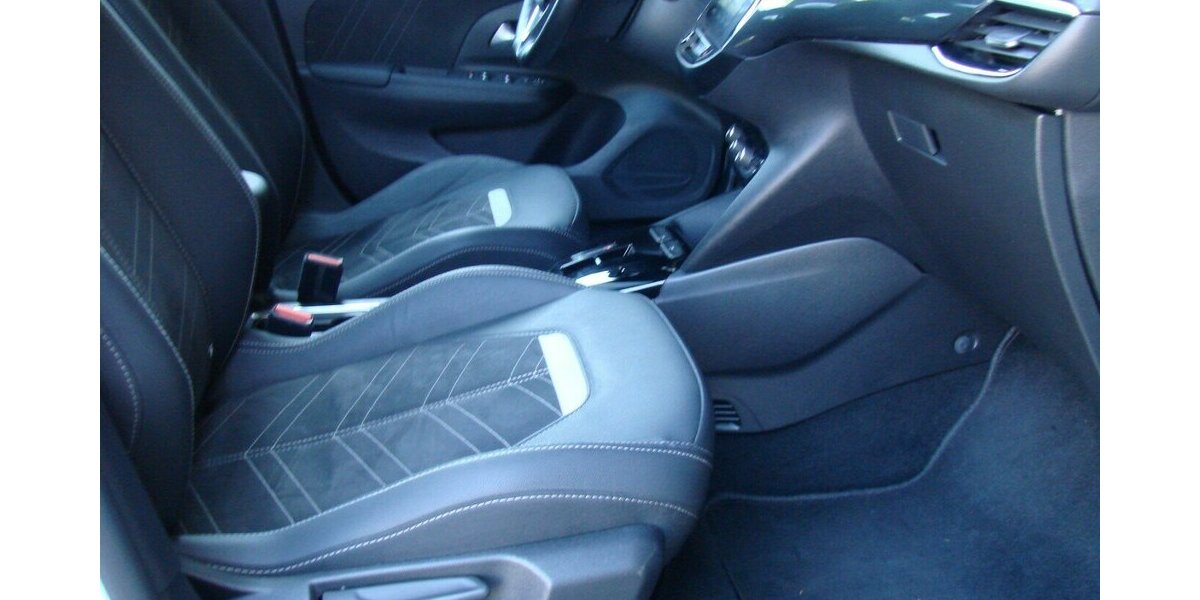 Opel Corsa-e Ultimate Pano IntelliLux LED Kamera 180º T 14.532 km 18.980 &euro; Falkensee 14612