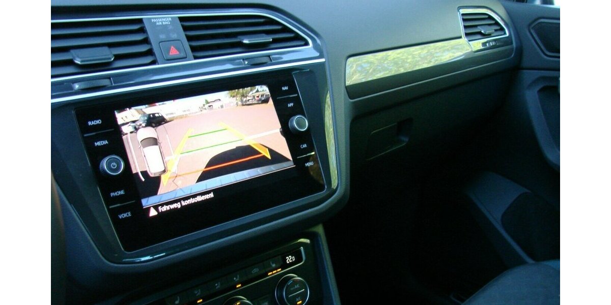 VW Tiguan 2.0TSi 4Motion R-line ACC Navi LED Kamera 22.247 km 27.980 &euro; Falkensee 14612