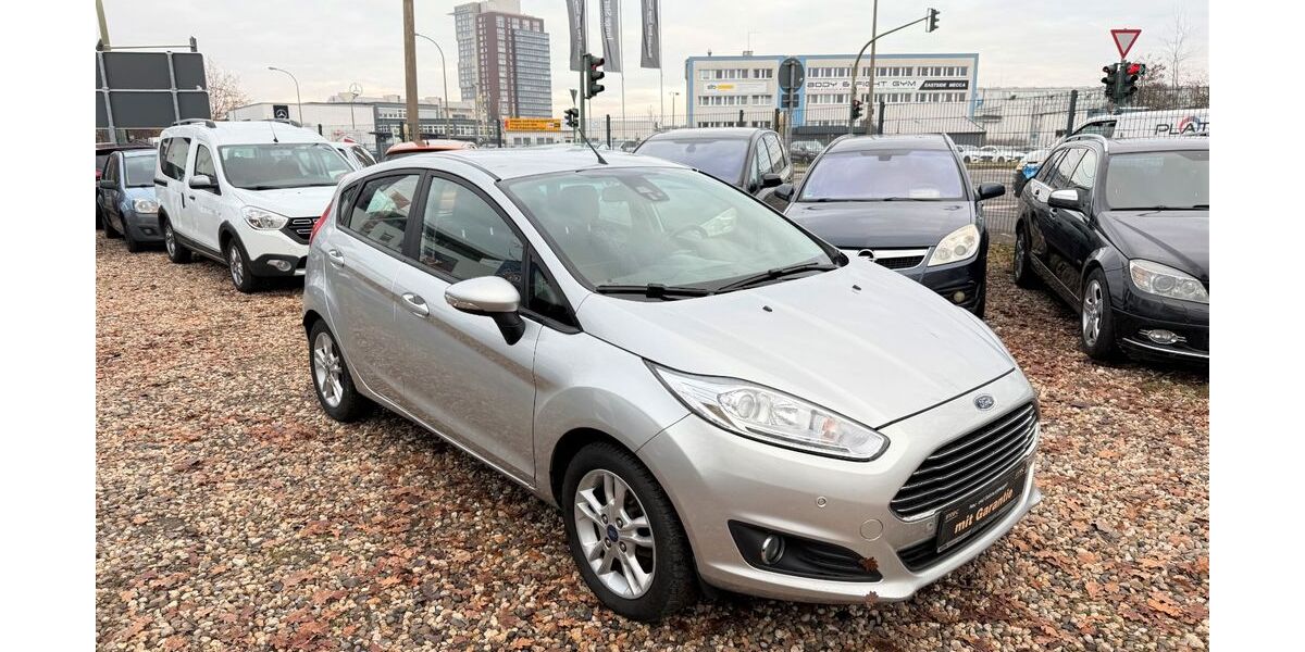 Ford Fiesta 127.474 km 6.500 &euro; Potsdam 14480