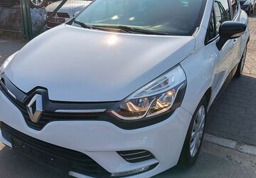 Renault Clio 122.000 km 6.999 &euro; Berlin 13597