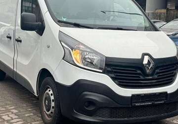 Renault Trafic 61.880 km 10.990 &euro; Berlin 12099