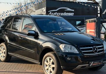 Mercedes-Benz ML 300 377.412 km 6.990 &euro; BERLIN 13127