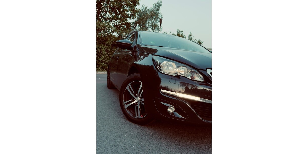 Peugeot 308 105.000 km 6.500 &euro; Berlin 10178